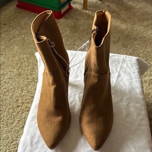 Women's Tan Ankle Boots